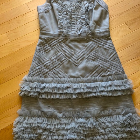 BCBGMAXAZRIA Gorgeous Dress Gray Size 0 - Picture 1 of 6